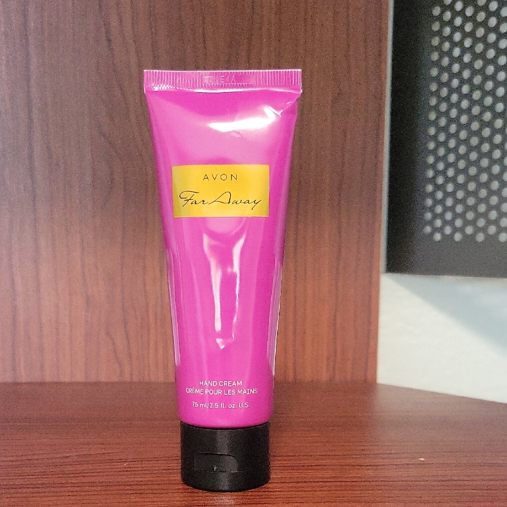 Avon Far Away Hand Cream - Pink